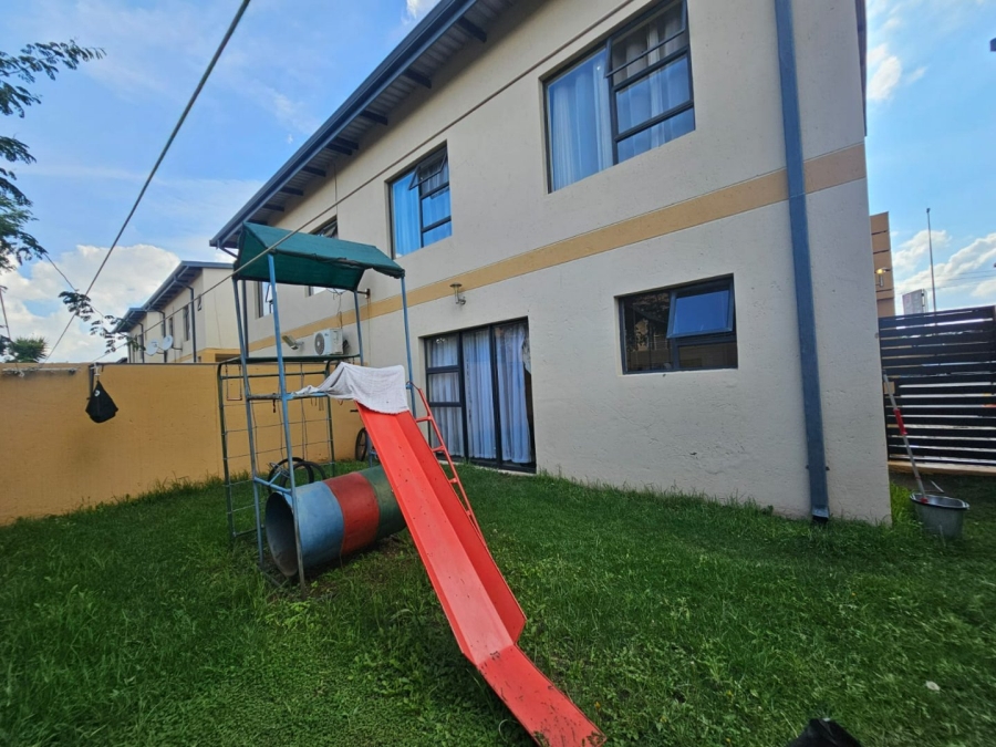 3 Bedroom Property for Sale in Raslouw Gauteng