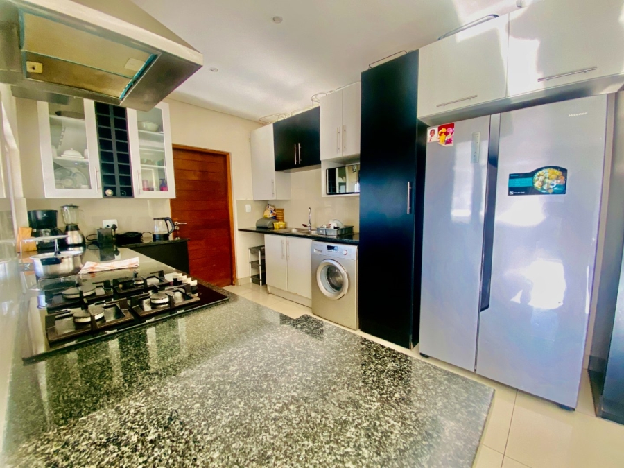 4 Bedroom Property for Sale in Noordwyk Gauteng