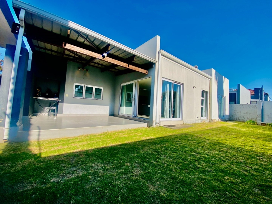 4 Bedroom Property for Sale in Noordwyk Gauteng