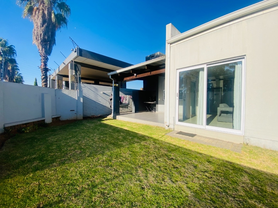 4 Bedroom Property for Sale in Noordwyk Gauteng