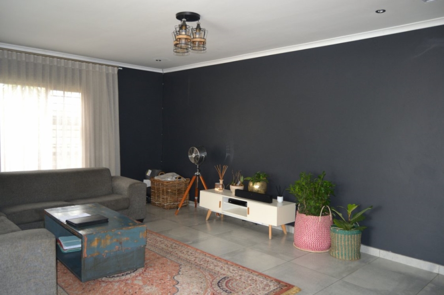 3 Bedroom Property for Sale in Croydon Gauteng