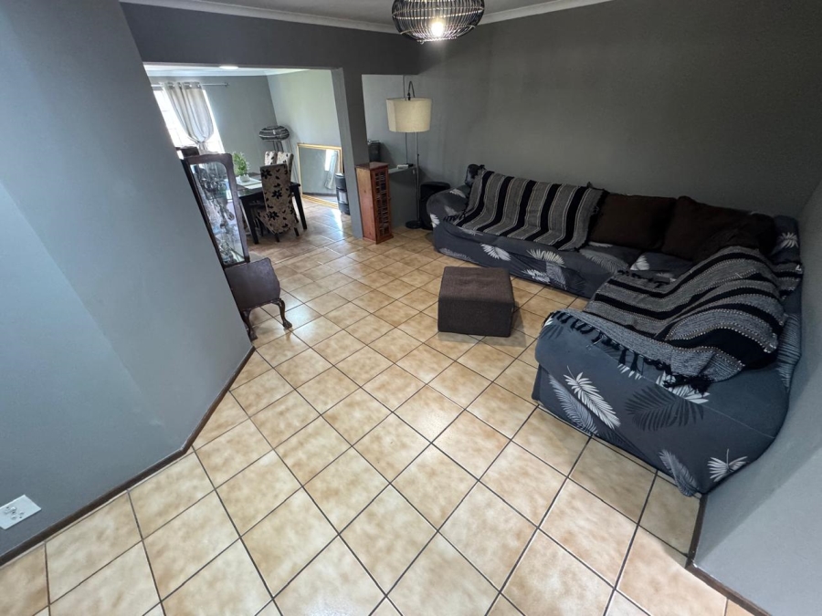 3 Bedroom Property for Sale in Rooihuiskraal North Gauteng