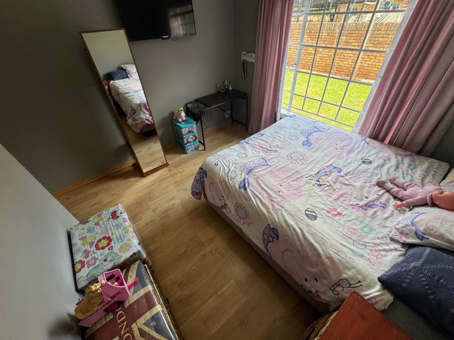 3 Bedroom Property for Sale in Rooihuiskraal North Gauteng