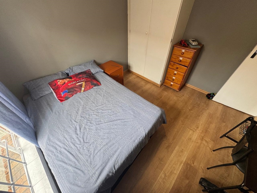 3 Bedroom Property for Sale in Rooihuiskraal North Gauteng