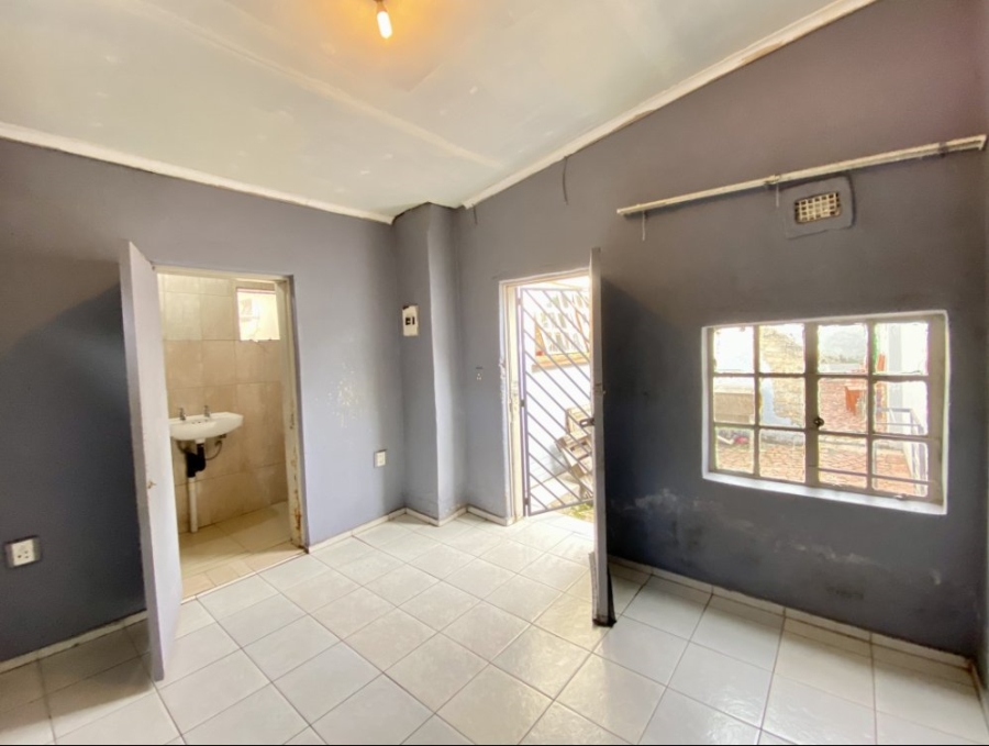  Bedroom Property for Sale in Bezuidenhout Valley Gauteng