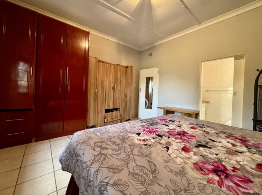 Bedroom Property for Sale in Bezuidenhout Valley Gauteng