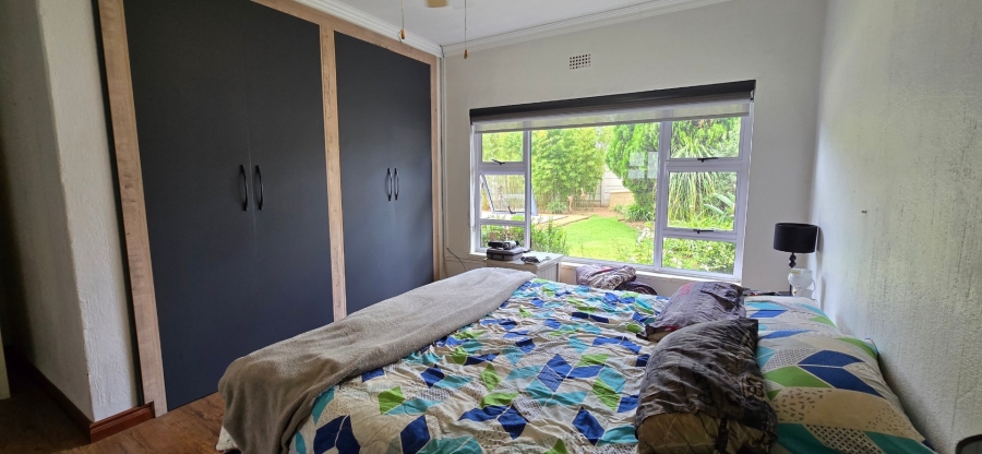 5 Bedroom Property for Sale in Brackendowns Gauteng