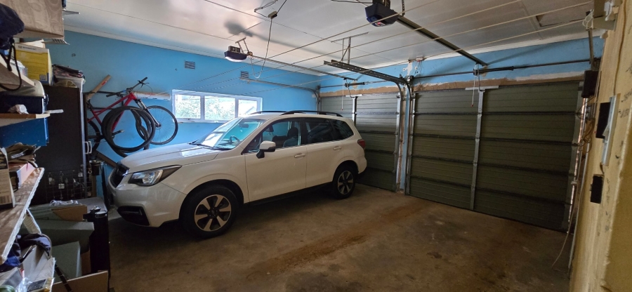 5 Bedroom Property for Sale in Brackendowns Gauteng