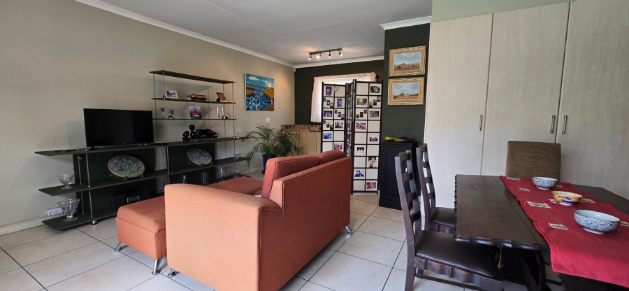5 Bedroom Property for Sale in Brackendowns Gauteng