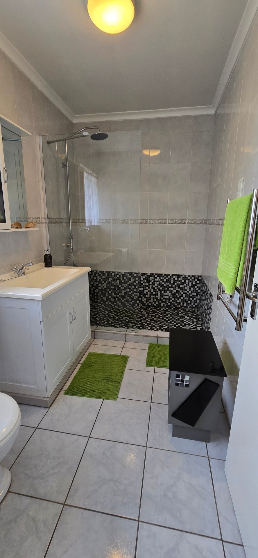 5 Bedroom Property for Sale in Brackendowns Gauteng