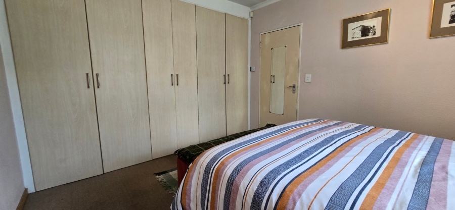 5 Bedroom Property for Sale in Brackendowns Gauteng