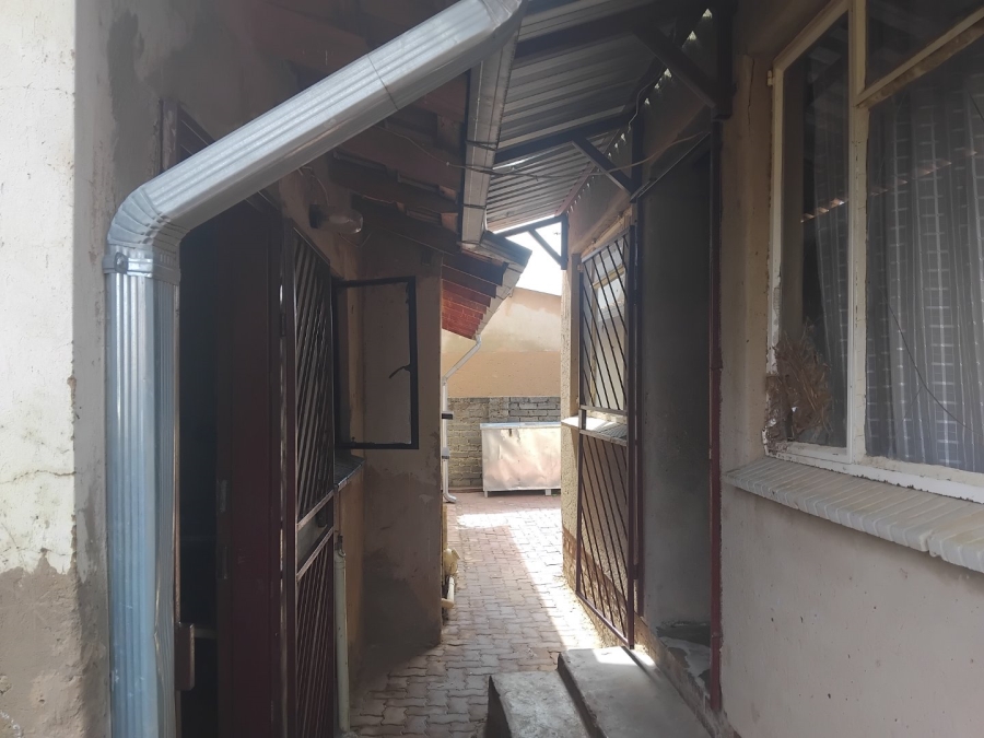 2 Bedroom Property for Sale in Soshanguve T Gauteng