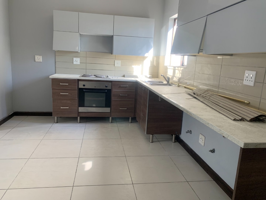 2 Bedroom Property for Sale in Halfway Gardens Gauteng