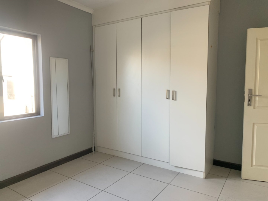 2 Bedroom Property for Sale in Halfway Gardens Gauteng
