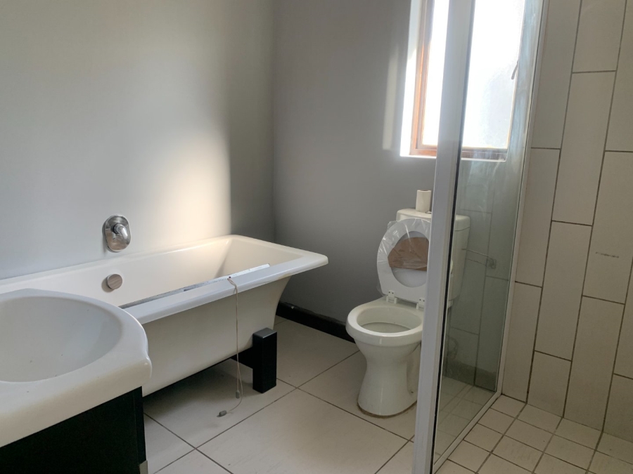 2 Bedroom Property for Sale in Halfway Gardens Gauteng