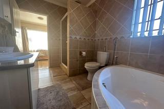 To Let 3 Bedroom Property for Rent in Thatchfield Close Gauteng