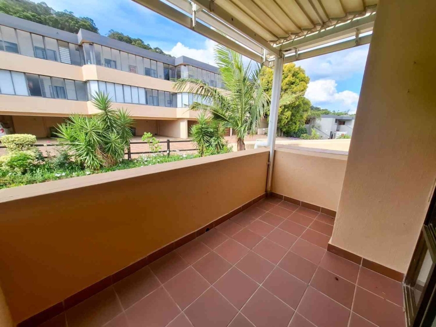 To Let 2 Bedroom Property for Rent in Faerie Glen Gauteng