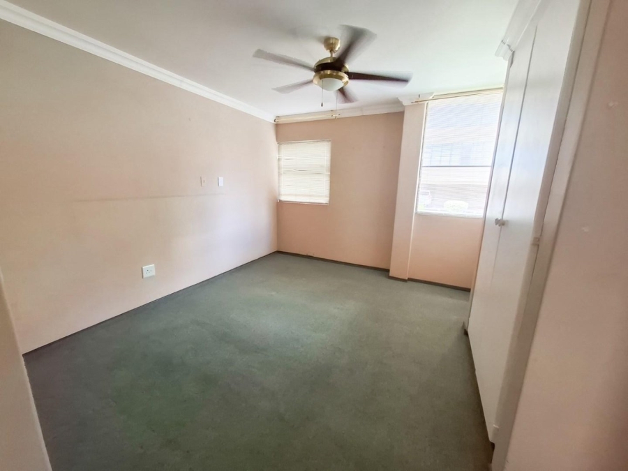 To Let 2 Bedroom Property for Rent in Faerie Glen Gauteng