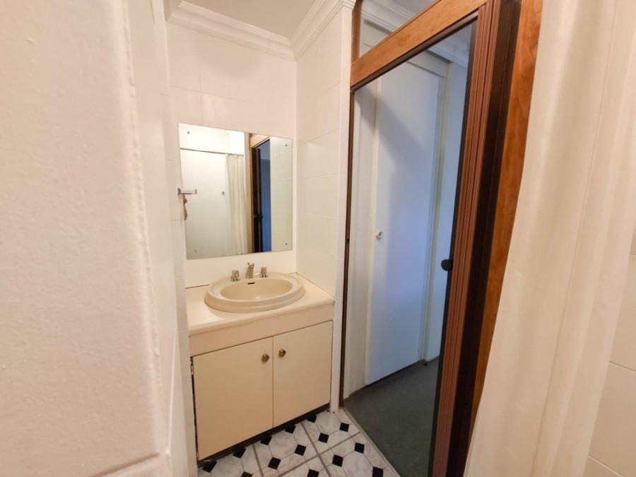 To Let 2 Bedroom Property for Rent in Faerie Glen Gauteng