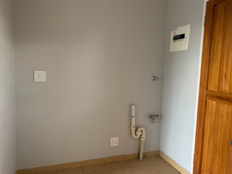 2 Bedroom Property for Sale in Heuwelsig Estate Gauteng