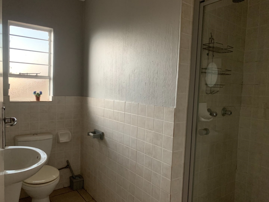 2 Bedroom Property for Sale in Heuwelsig Estate Gauteng