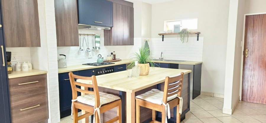 To Let 2 Bedroom Property for Rent in Noordhang Gauteng