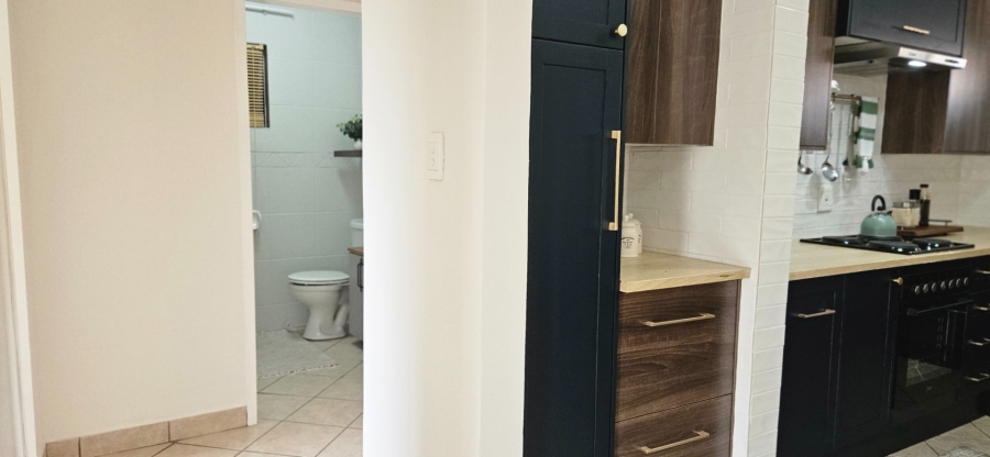 To Let 2 Bedroom Property for Rent in Noordhang Gauteng