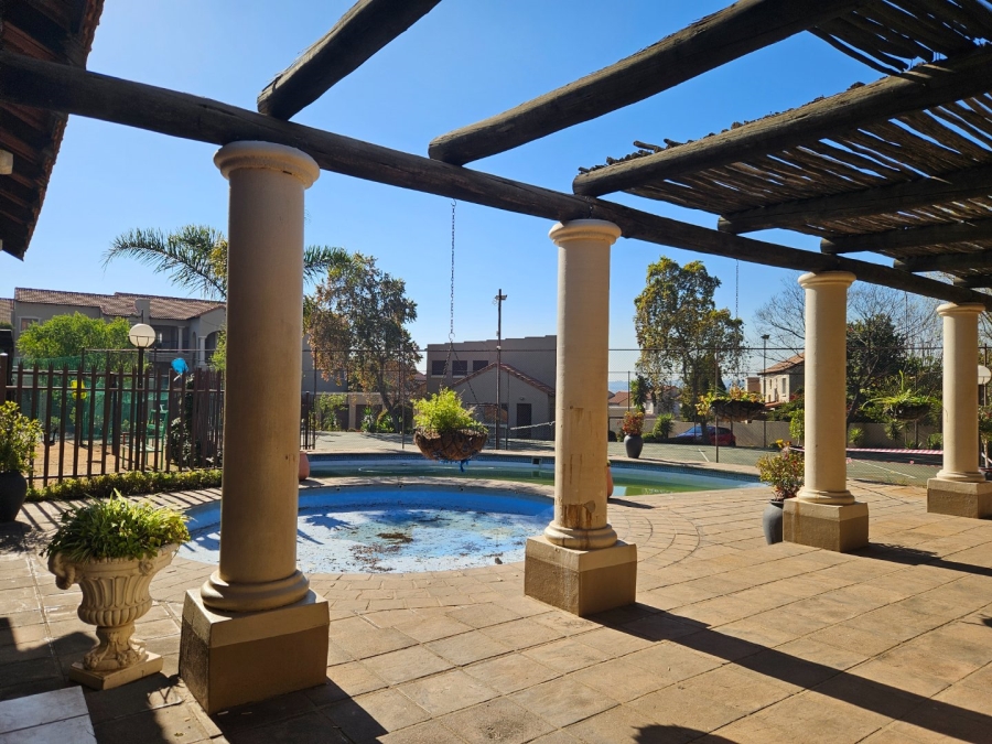 To Let 2 Bedroom Property for Rent in Noordhang Gauteng