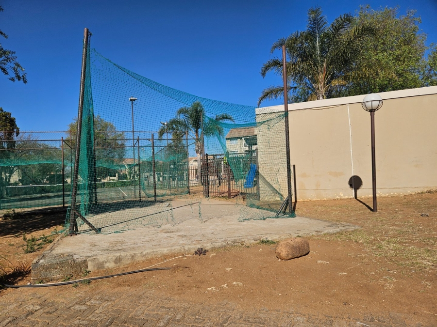 To Let 2 Bedroom Property for Rent in Noordhang Gauteng