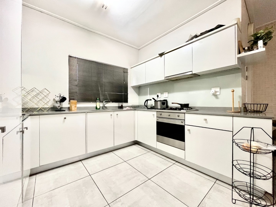 To Let 2 Bedroom Property for Rent in The Polofields Gauteng