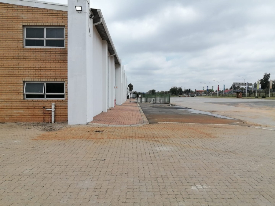 To Let commercial Property for Rent in Kempton Park Central Gauteng