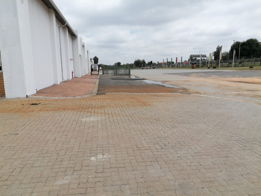 To Let commercial Property for Rent in Kempton Park Central Gauteng