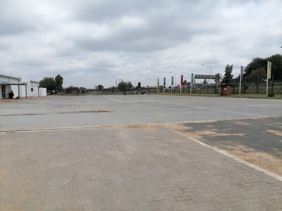 To Let commercial Property for Rent in Kempton Park Central Gauteng