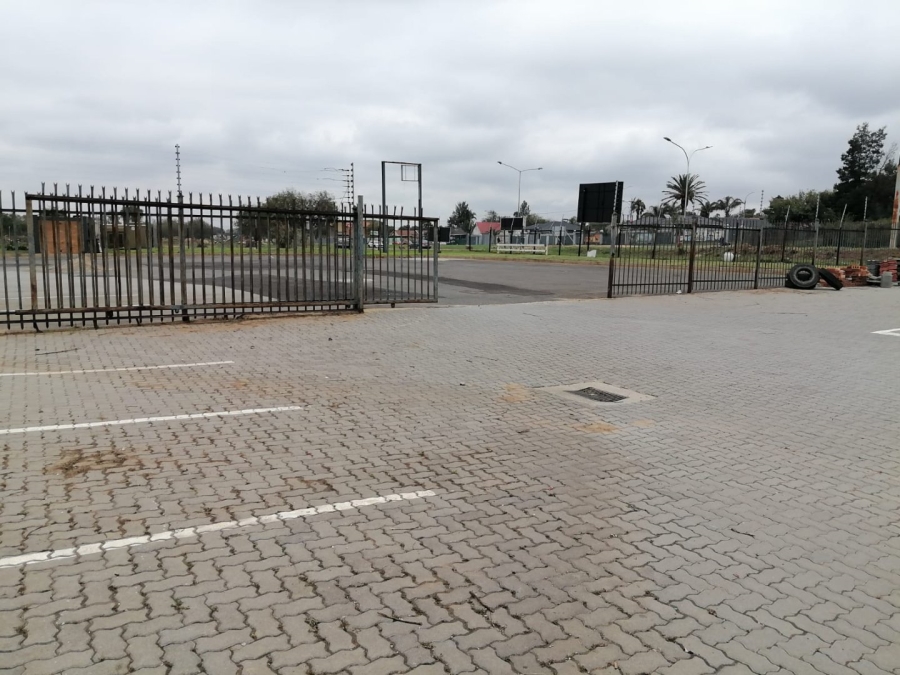 To Let commercial Property for Rent in Kempton Park Central Gauteng