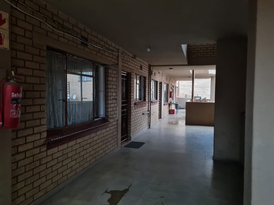 To Let 2 Bedroom Property for Rent in Lenasia Ext 1 Gauteng