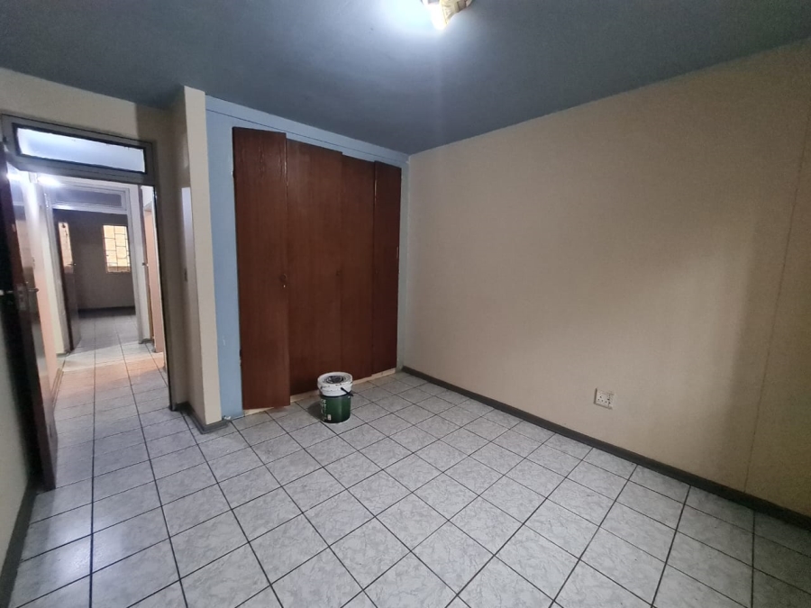 To Let 2 Bedroom Property for Rent in Lenasia Ext 1 Gauteng