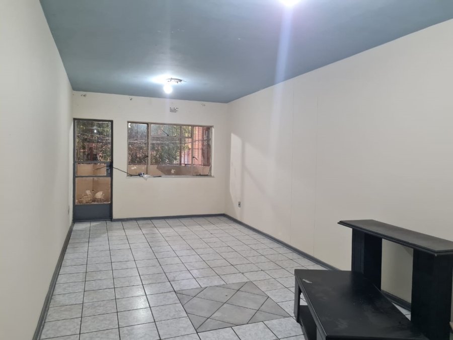 To Let 2 Bedroom Property for Rent in Lenasia Ext 1 Gauteng