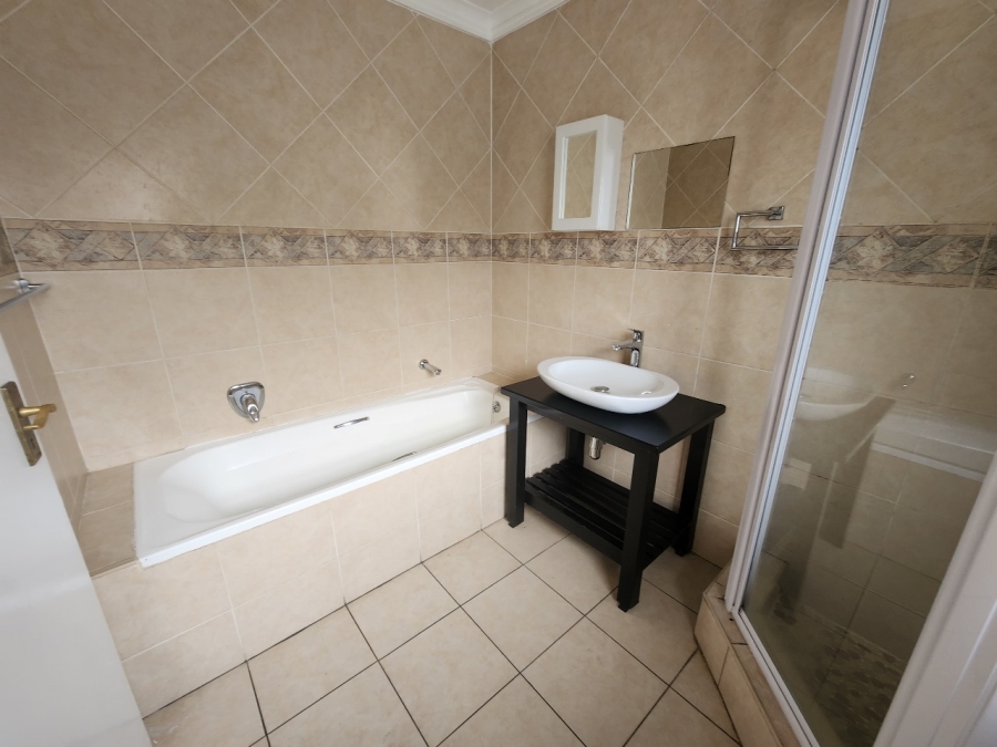 To Let 2 Bedroom Property for Rent in Craigavon Gauteng