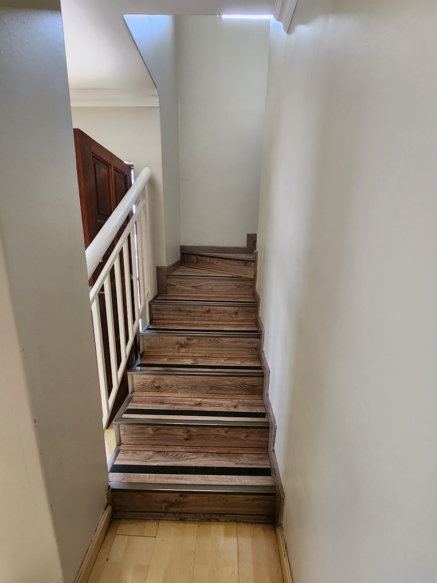 To Let 2 Bedroom Property for Rent in Craigavon Gauteng