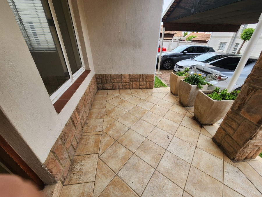 To Let 2 Bedroom Property for Rent in Craigavon Gauteng