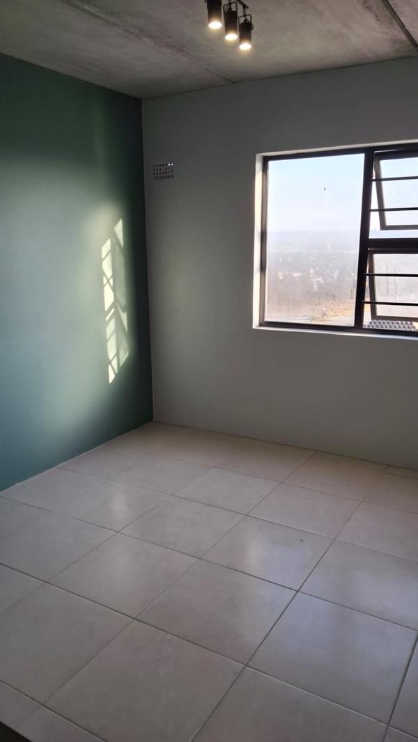 To Let 2 Bedroom Property for Rent in South Hills Gauteng