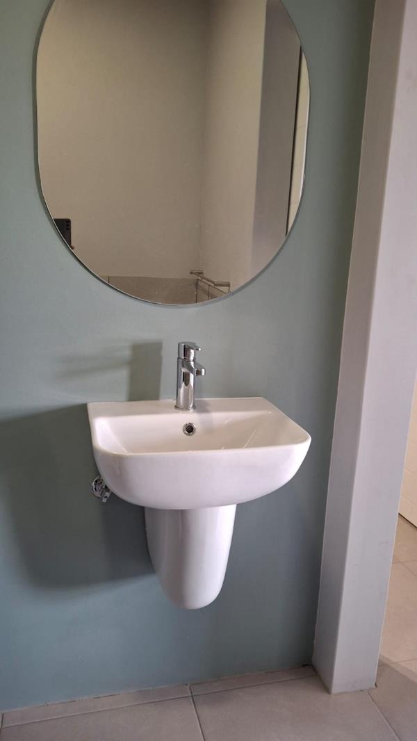 To Let 2 Bedroom Property for Rent in South Hills Gauteng