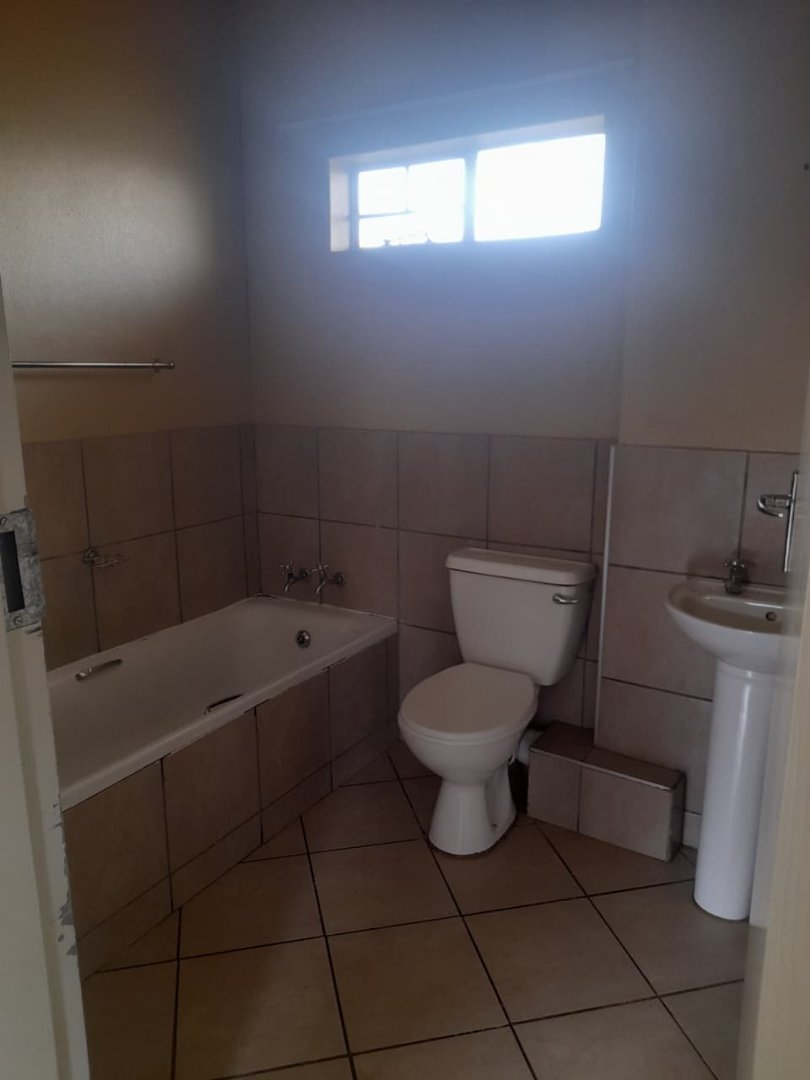 To Let  Bedroom Property for Rent in Lotus Gardens Gauteng