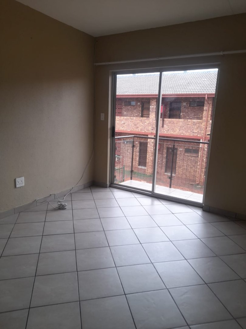 To Let  Bedroom Property for Rent in Lotus Gardens Gauteng
