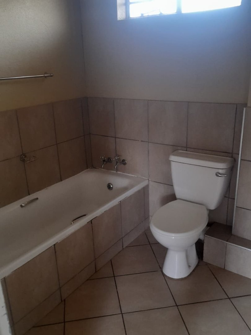 To Let  Bedroom Property for Rent in Lotus Gardens Gauteng