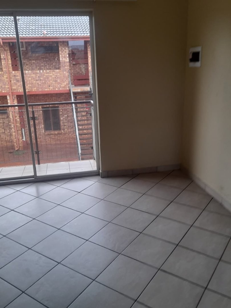 To Let  Bedroom Property for Rent in Lotus Gardens Gauteng