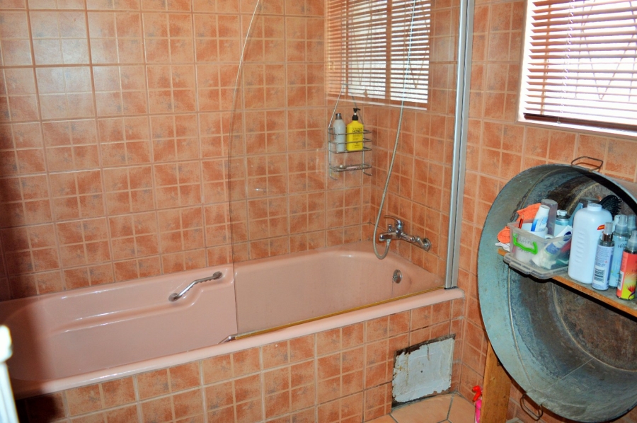 5 Bedroom Property for Sale in Capital Park Gauteng