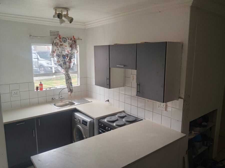 2 Bedroom Property for Sale in Vorna Valley Gauteng