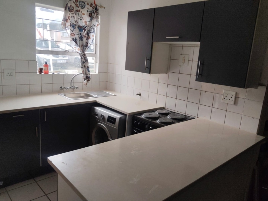 2 Bedroom Property for Sale in Vorna Valley Gauteng