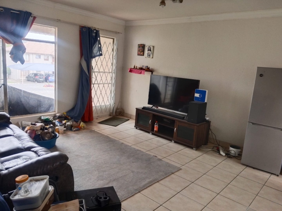 2 Bedroom Property for Sale in Vorna Valley Gauteng